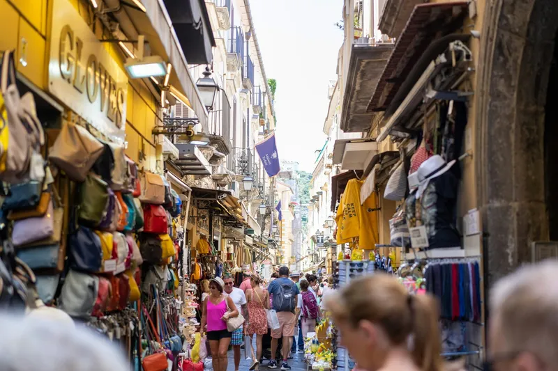 Shopping alleys
