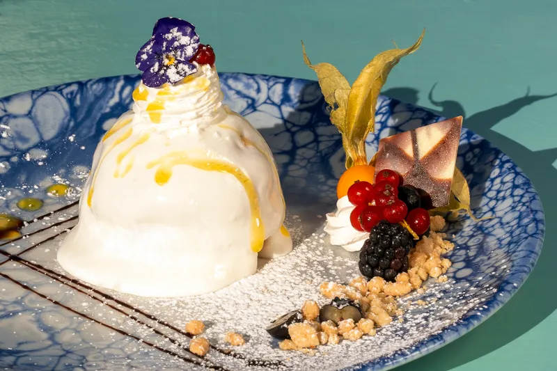 Restaurants and local specialties